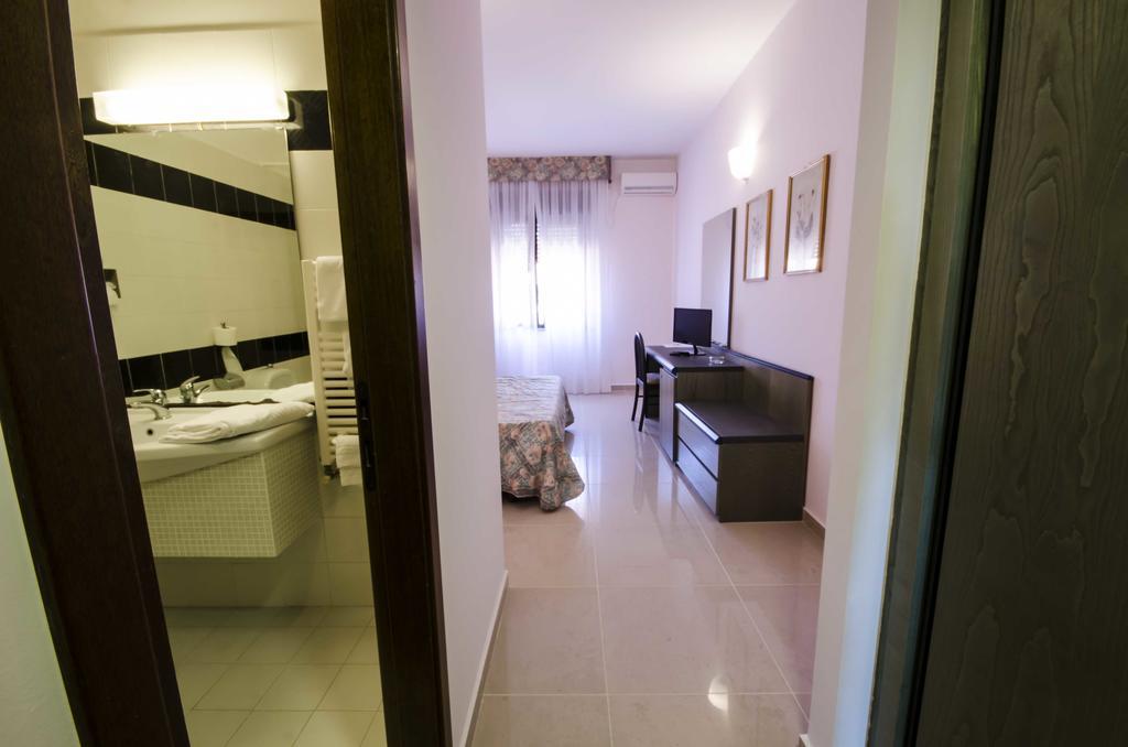 Torre Del Sole Otel Tarquinia Dış mekan fotoğraf