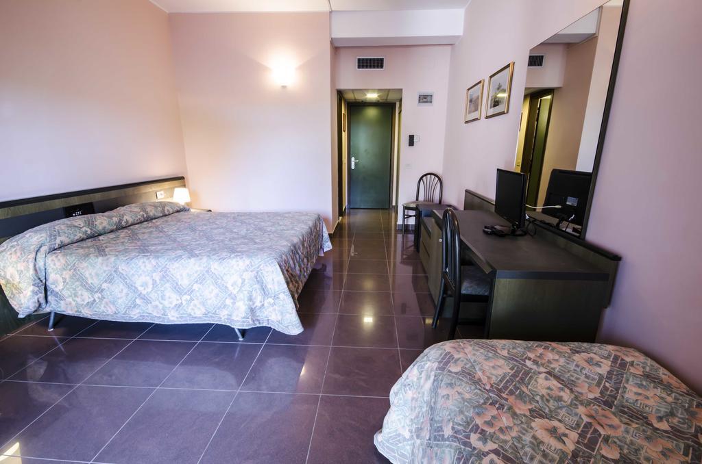 Torre Del Sole Otel Tarquinia Dış mekan fotoğraf